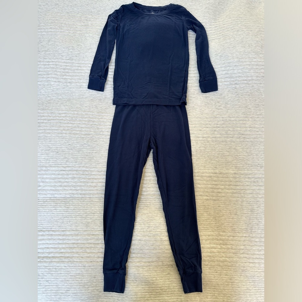 Little Sleepies Kids Two Piece Pajamas Size 4T
